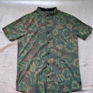 Roark short sleeve tropical shirt with smart fabric